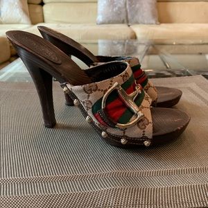 Women’s authentic Gucci heels size 8.5